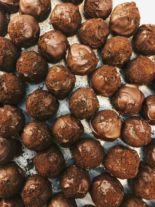 Cocoa Truffle Tin